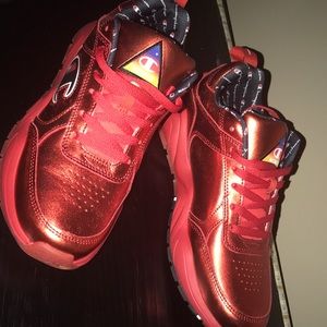 Champion shoe size 9 good condition